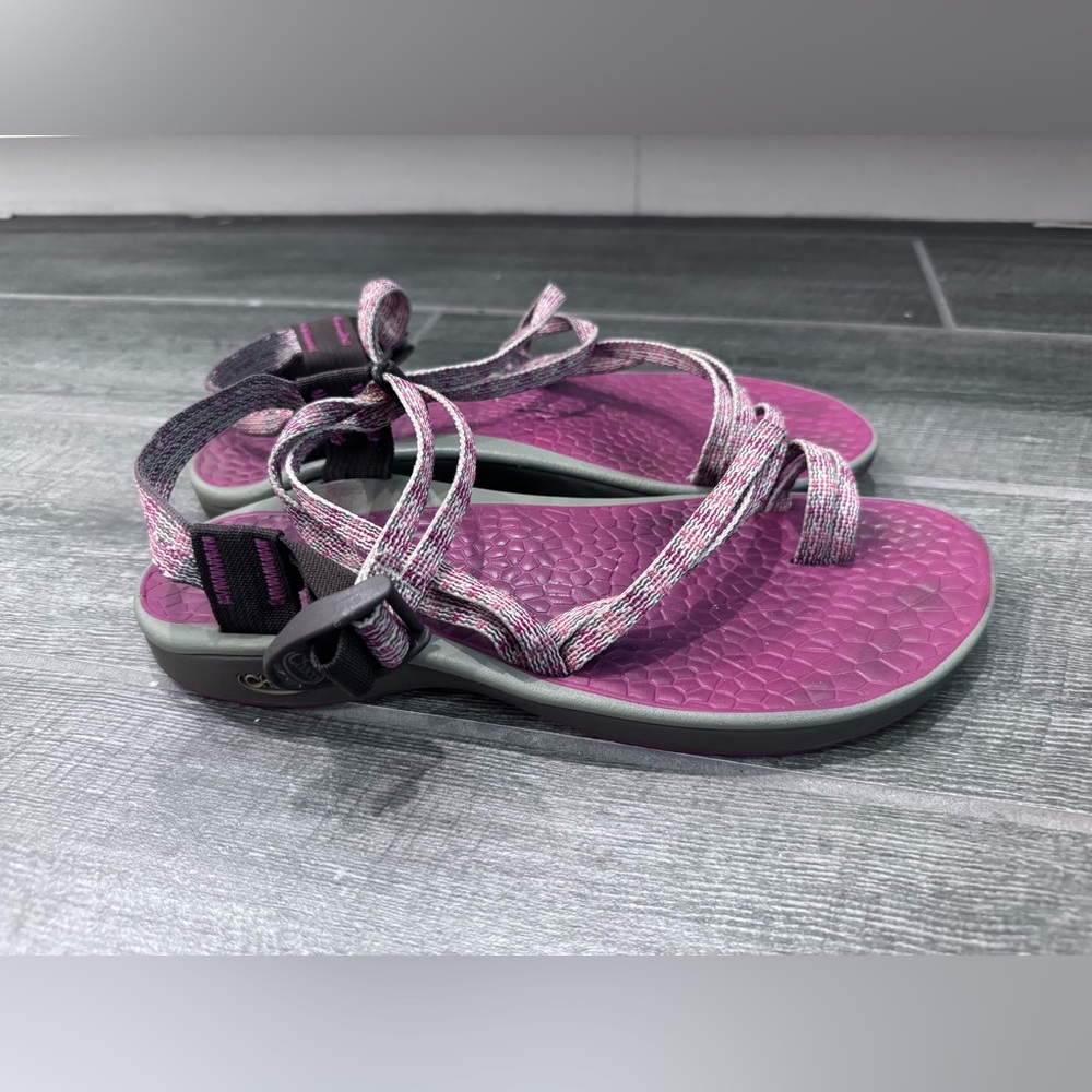 Chaco Fantasia Cycloid Scale‎ Multicolor Slingback Sandals Women's Size 9